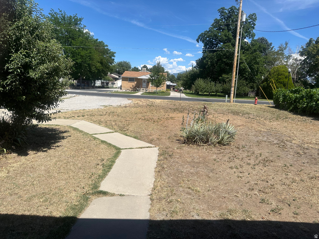 541 N 1500 W photo 2