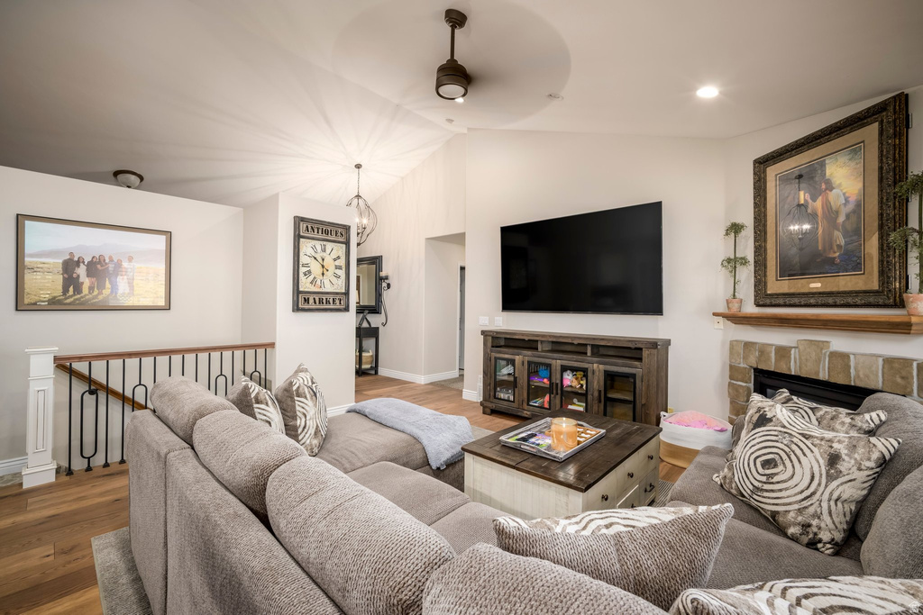 2397 N 1560 W photo 5