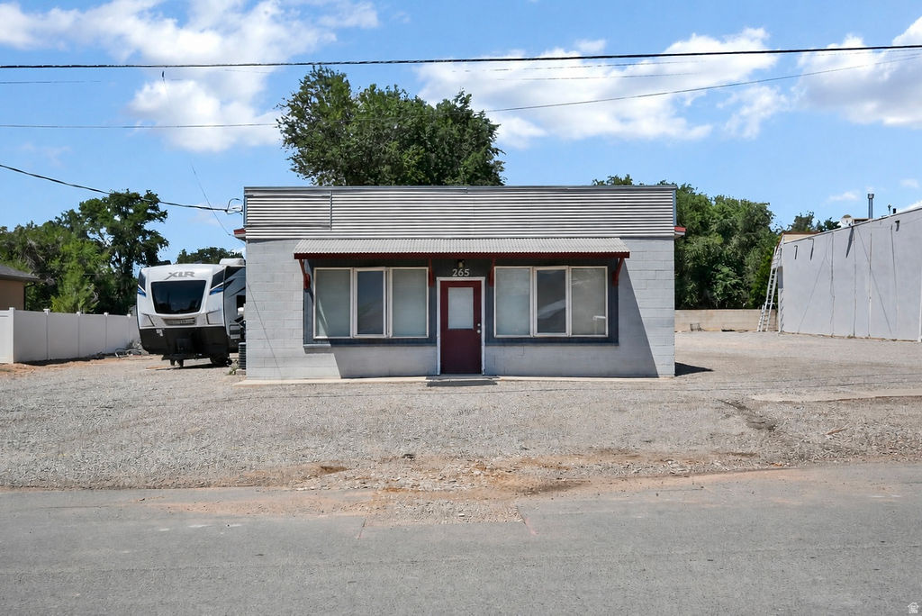 265 N 600 E photo 5
