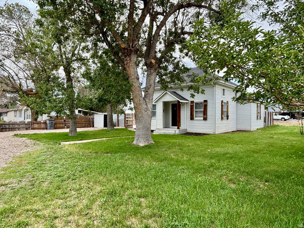 495 E 100 N photo 3