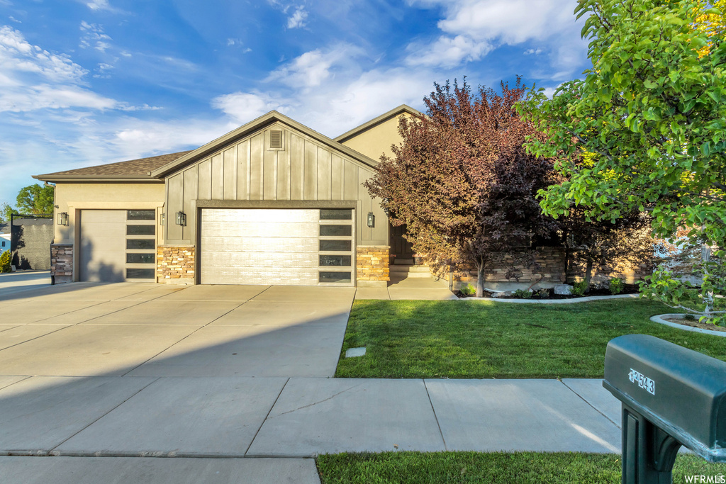 12543 S ANDREAS ST photo 2