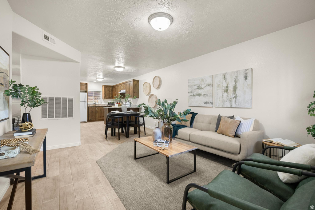 1209 W 160 N photo 5