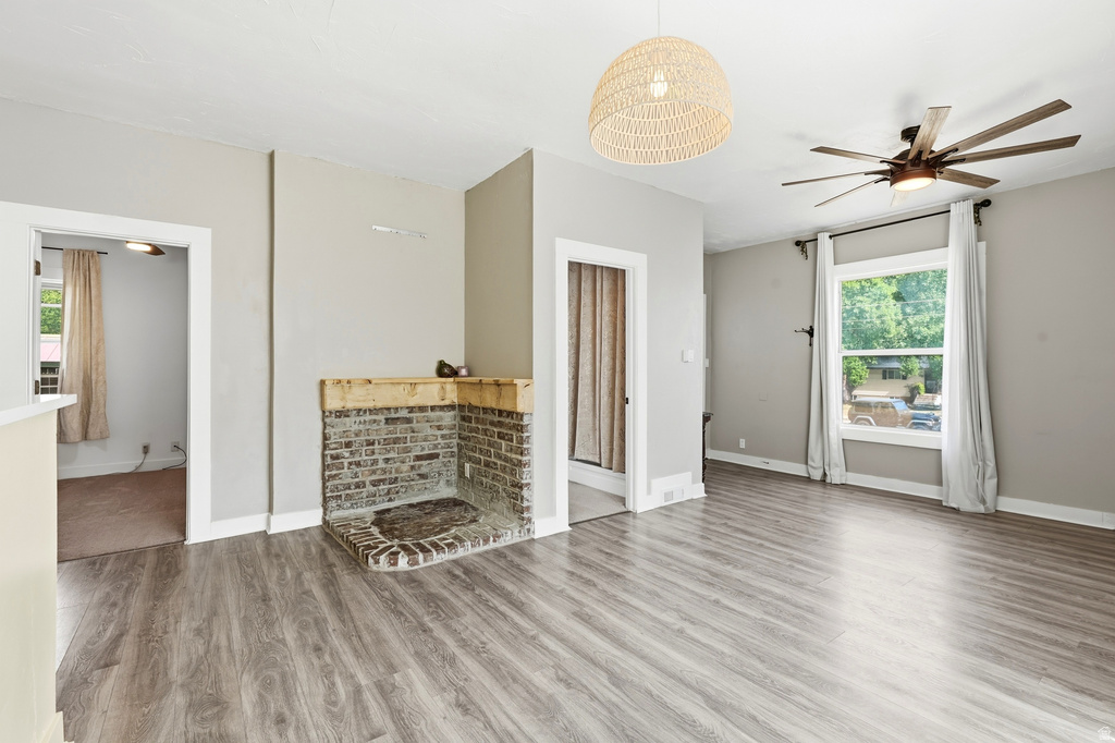 105 W 200 S photo 2