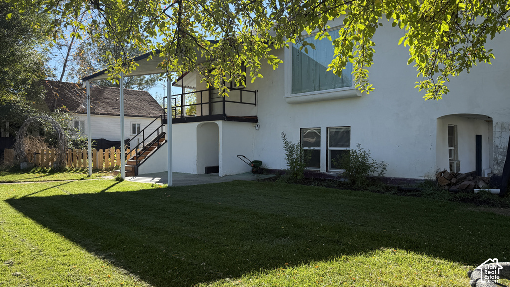 105 W 200 S photo 3