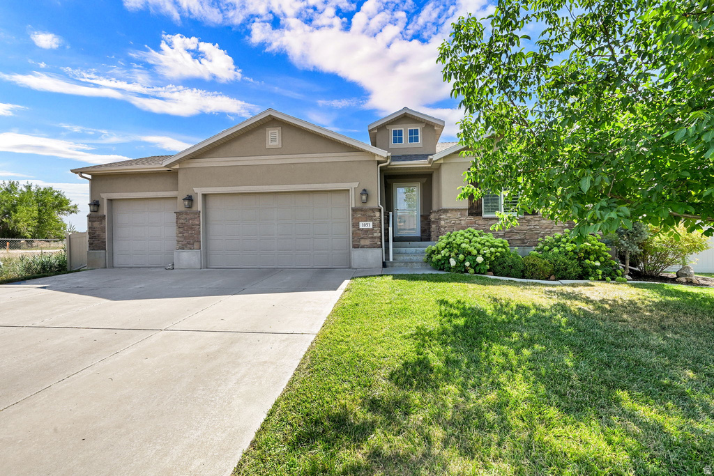 1051 S 1925 W photo 2