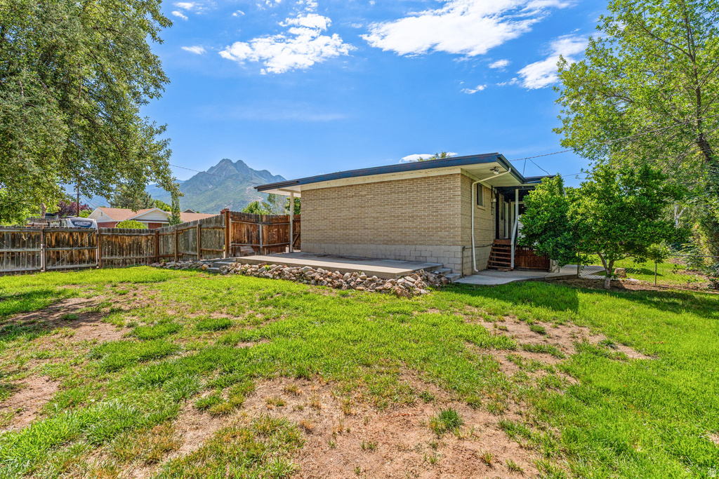 4928 S 1645 E photo 5