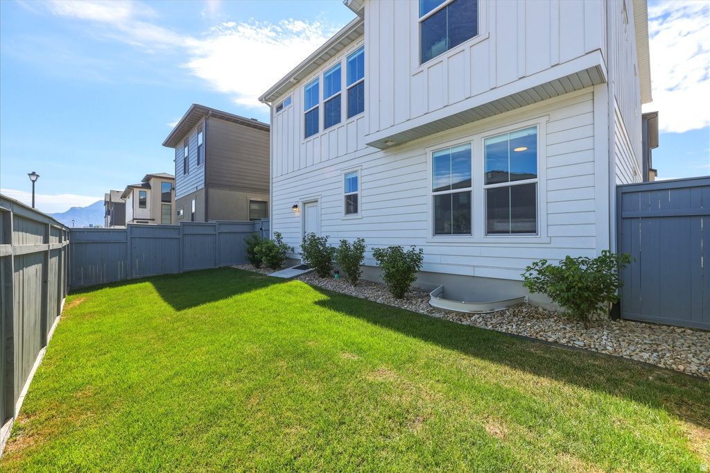 3886 W 2720 N photo 2