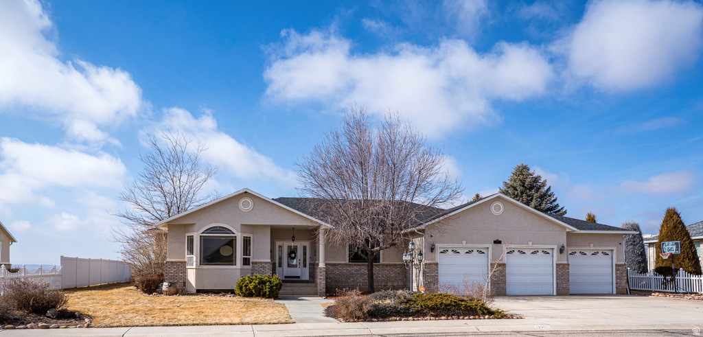 1135 W PARK RIDGE S DR, Roosevelt