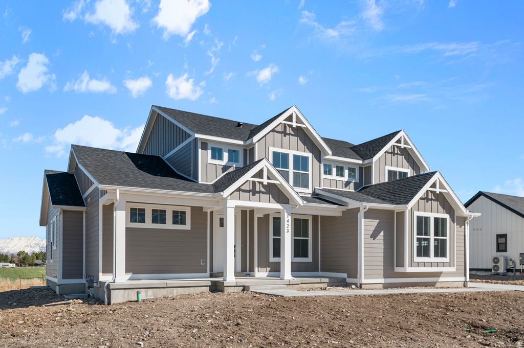 1021 N 1690 E photo 3