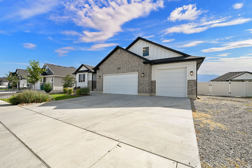 3024 S 2325 W photo 5