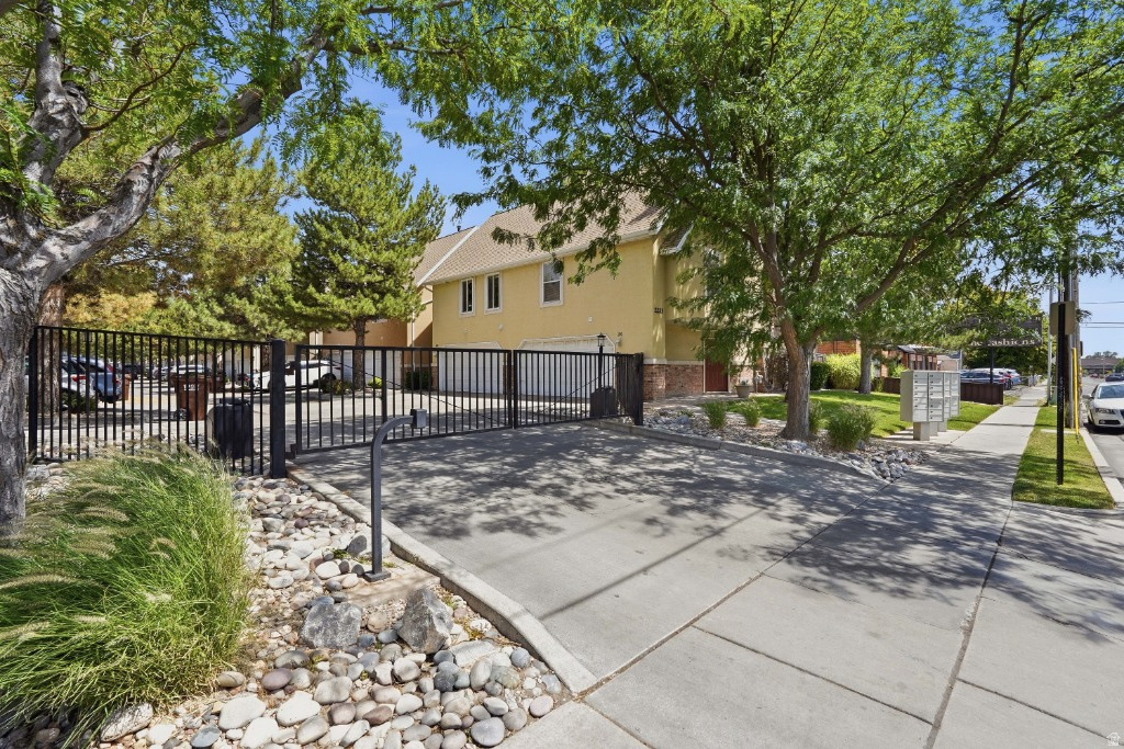 2233 S 500 E, Salt Lake City