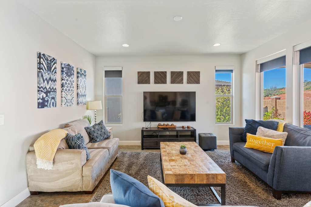 1159 N CASITAS HILL LOOP photo 4
