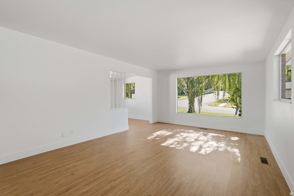 785 SIMORON DR photo 4