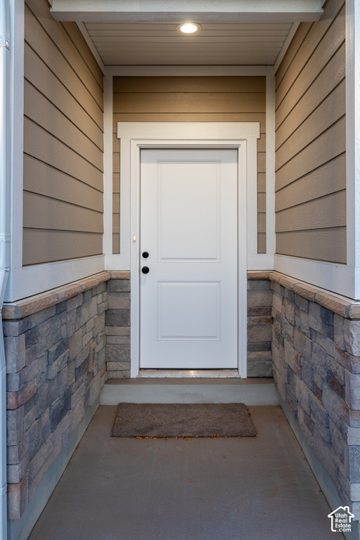 308 N CANTERBURY WAY photo 3