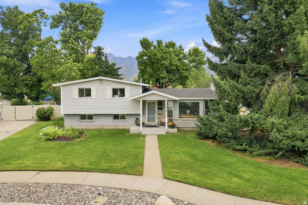 1249 E GREENFIELD S CIR photo 2