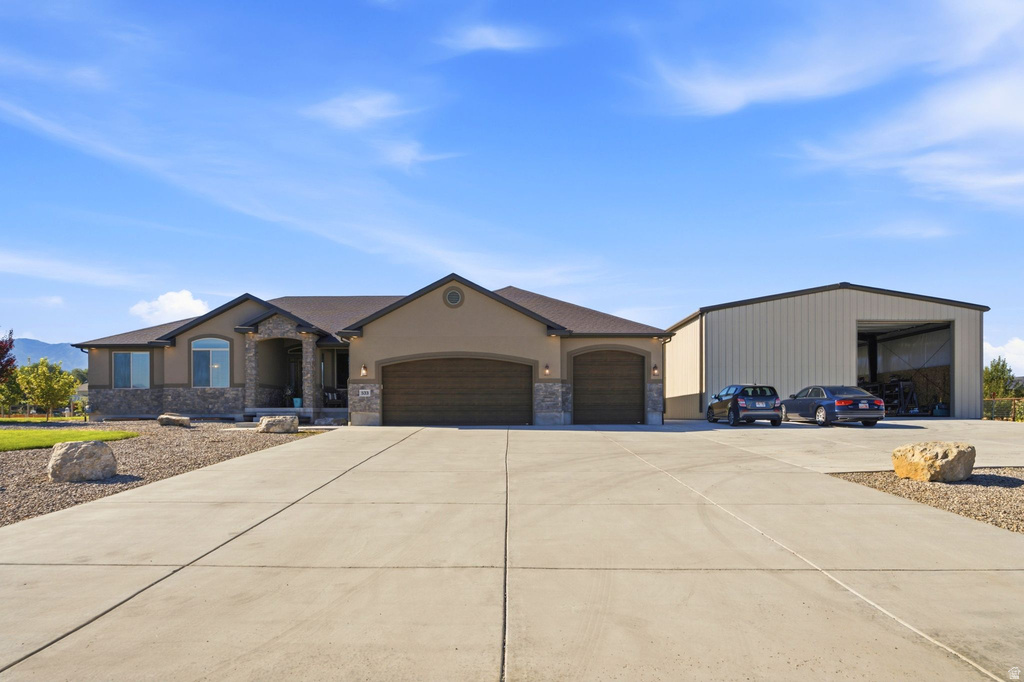 533 W MOONLIGHT DR, Erda