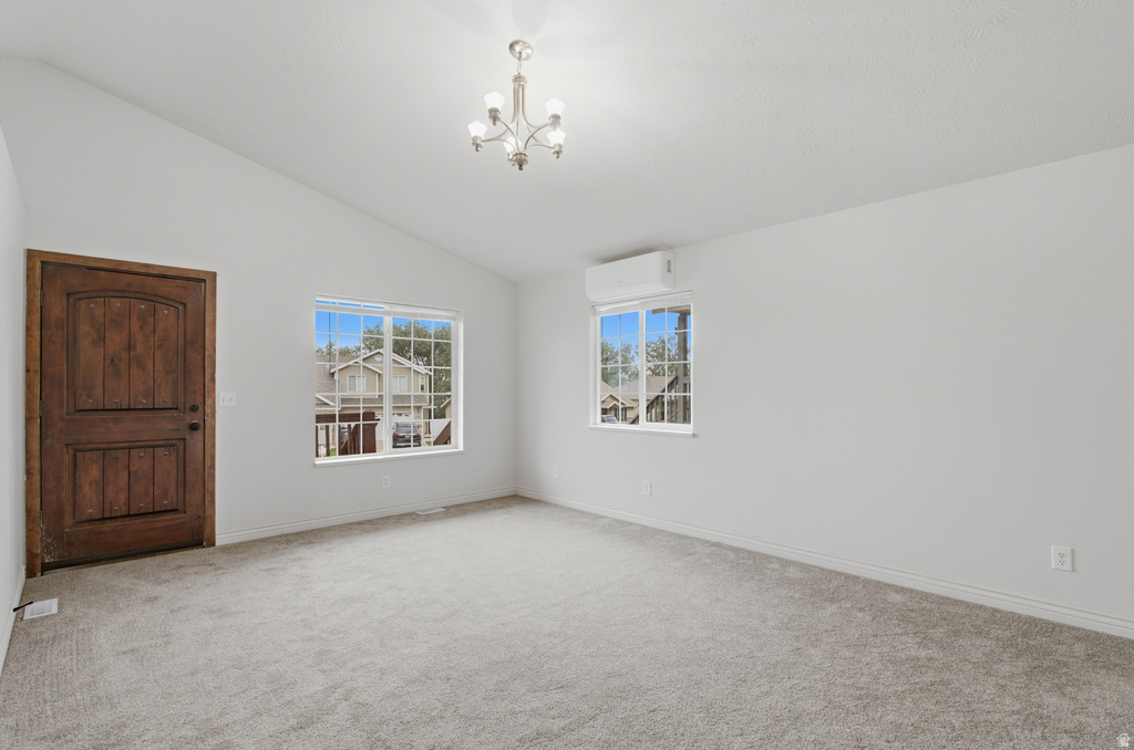 1424 N SPRING MOUNTAIN DR photo 2