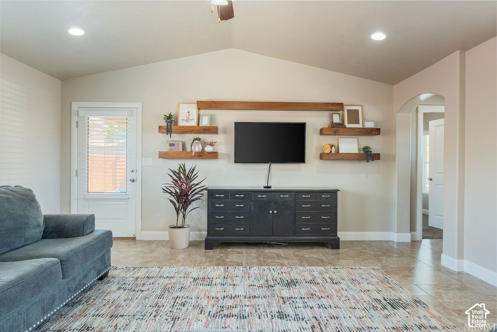 681 N 75 E photo 5