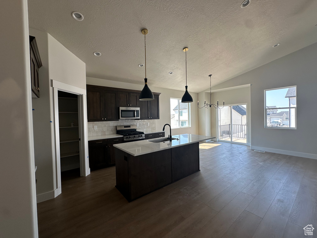 518 W 1860 N photo 4
