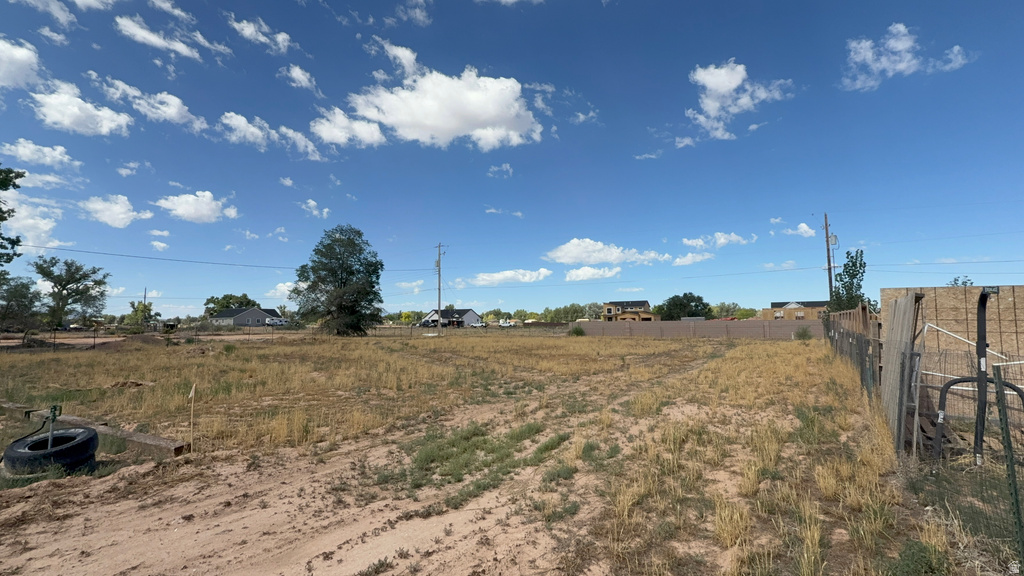 View photos for 3975 N Driftwood Ln 3975 N Driftwood Ln