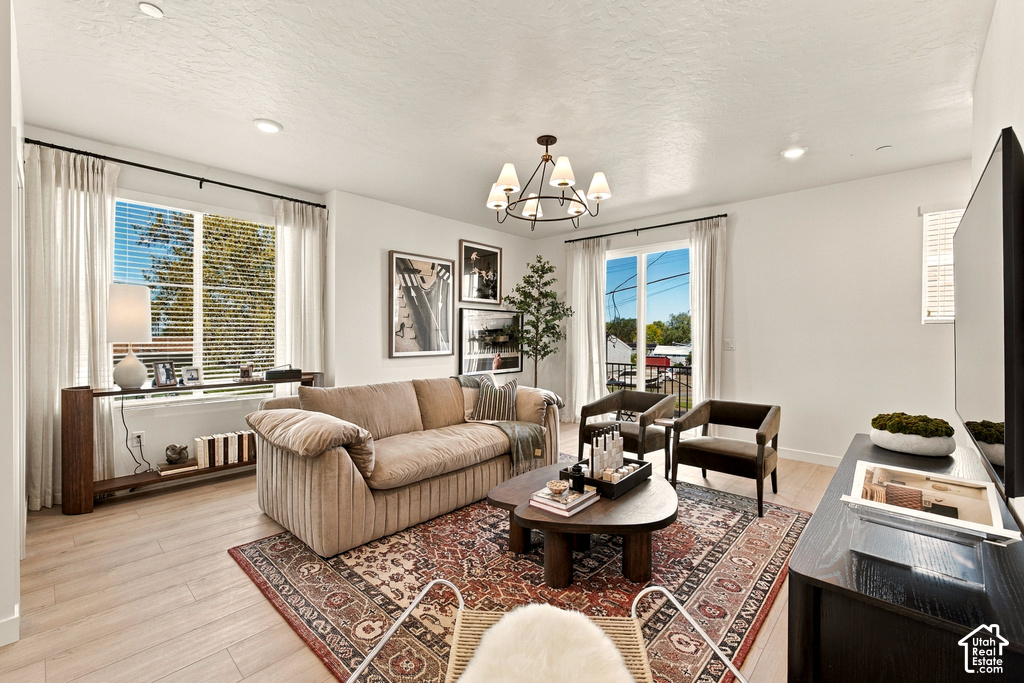 2328 W MAGNOLIA LN photo 2