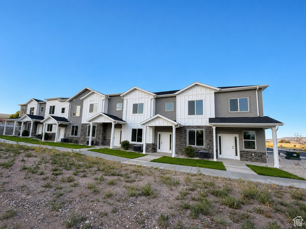 1198 S Village Ln #B1-B6, Richfield, UT 84701