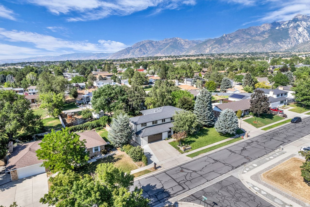 1451 E LONGDALE S DR photo 4