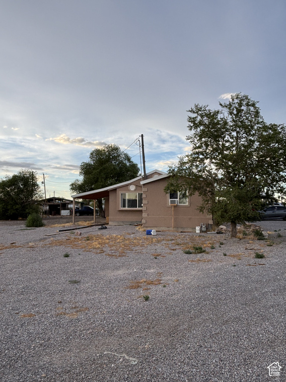 615 N 250 W photo 4