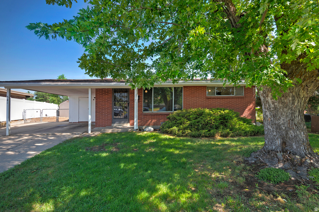 542 W 5225 S photo 2