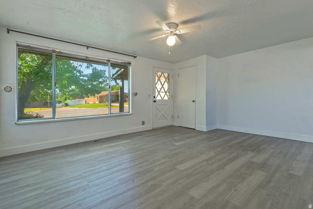 542 W 5225 S photo 3