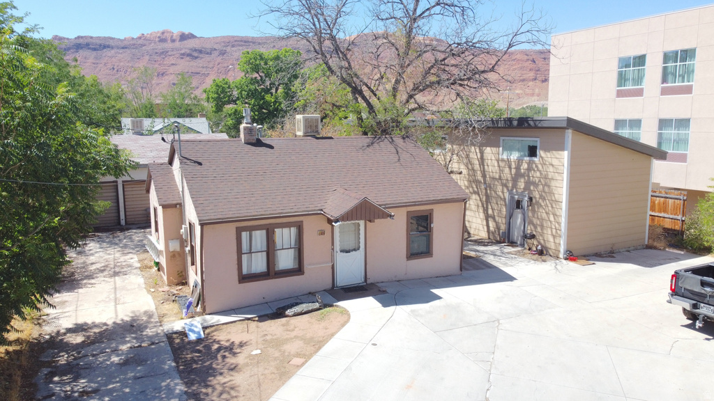 49 E ROBERTSON LN photo 2