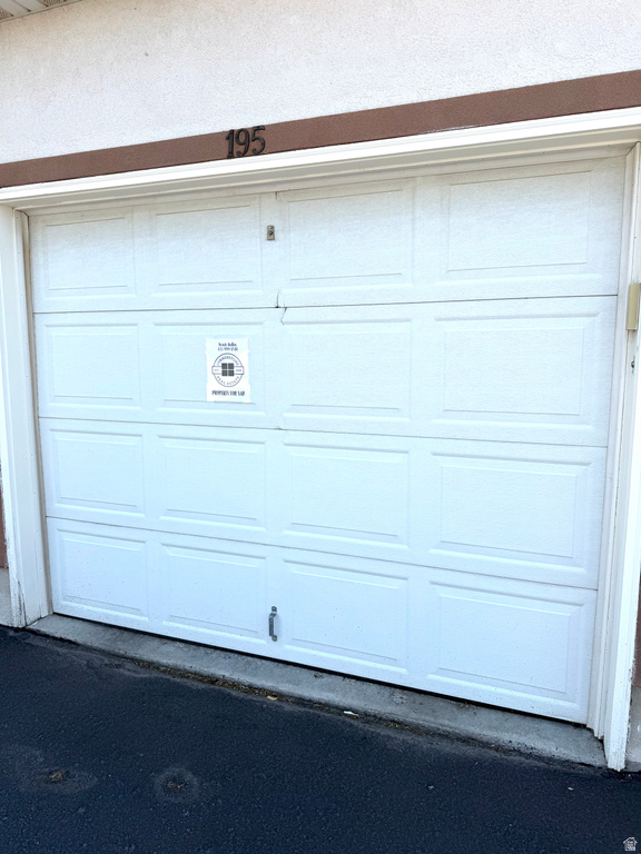 195 STIRLING PL photo 3