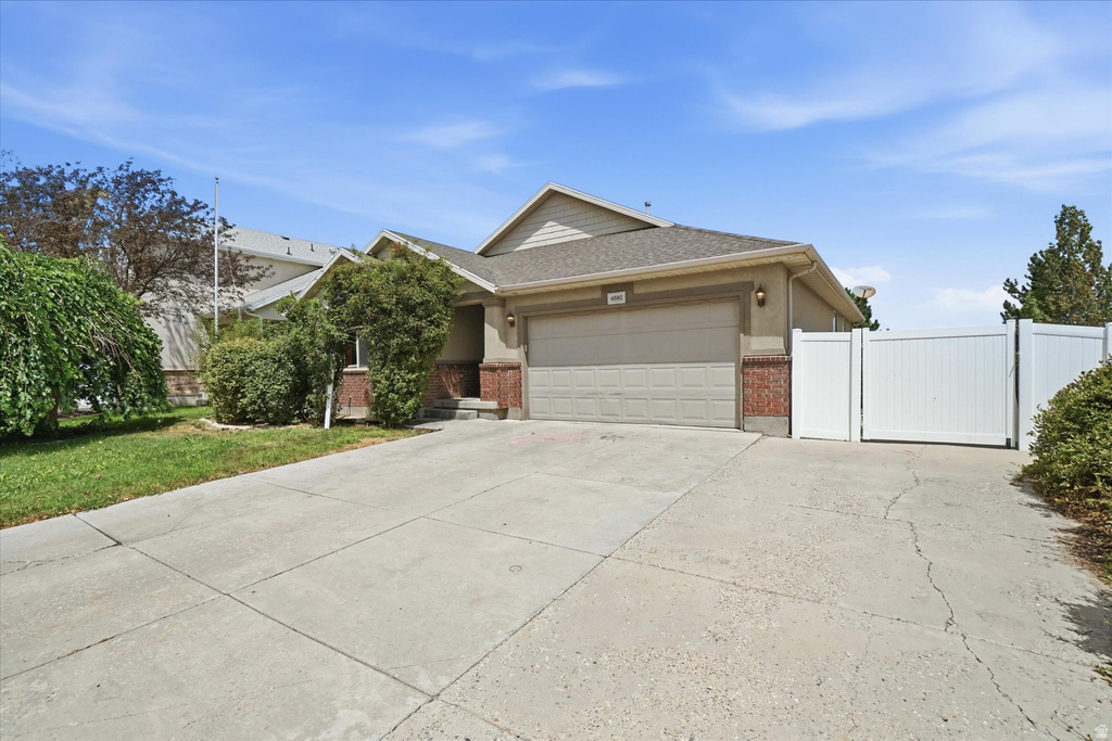 4582 W BLACK POWDER S DR photo 2