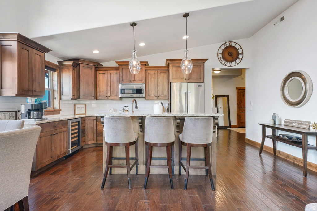 9855 N VISTA DR photo 3