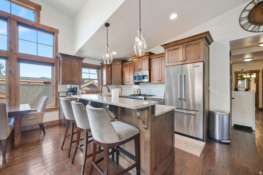 9855 N VISTA DR photo 4