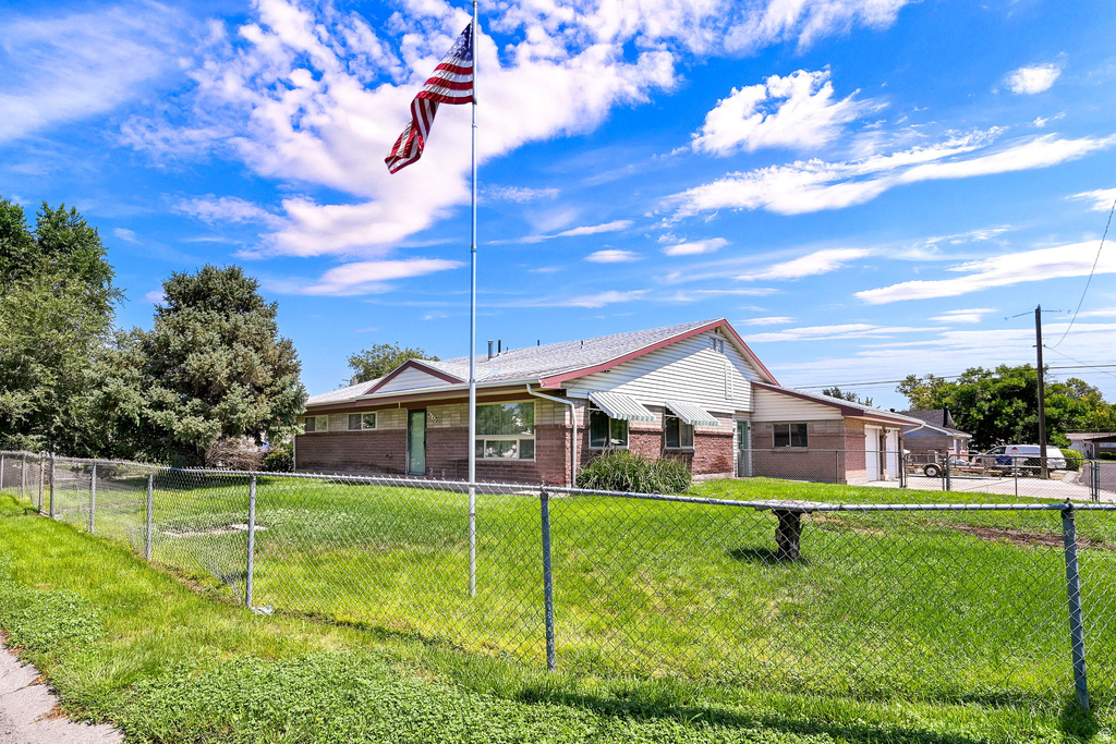 3165 S 3085 W photo 5
