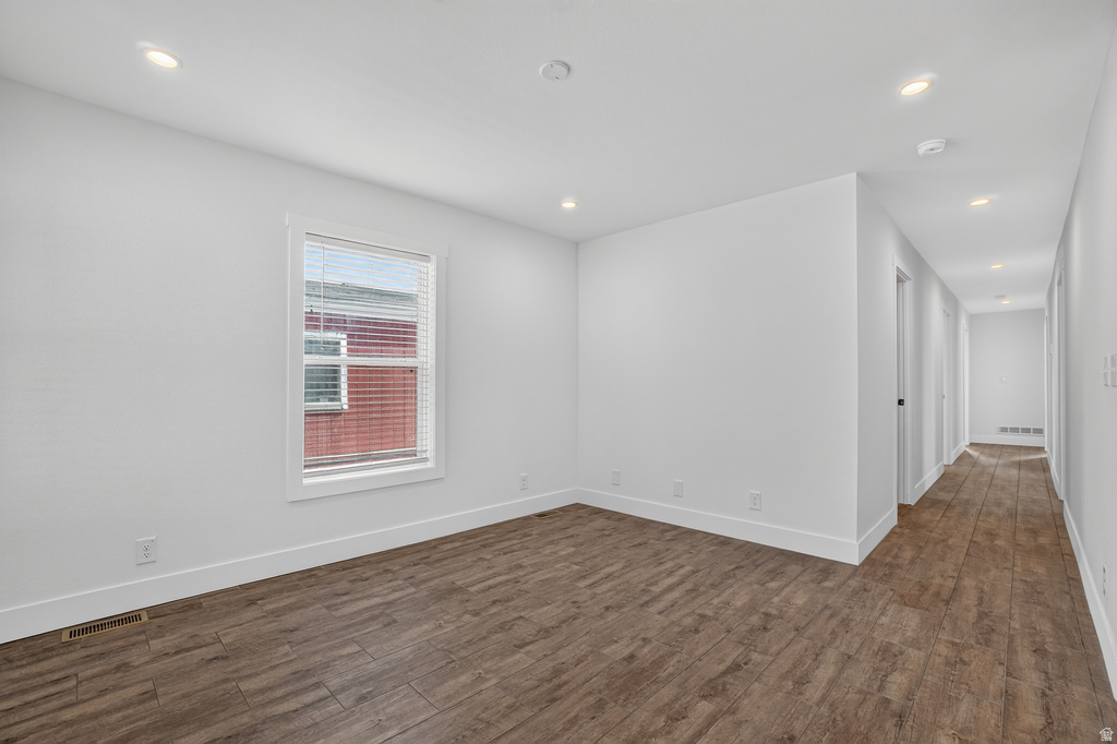 1500 N ANGEL ST. photo 3