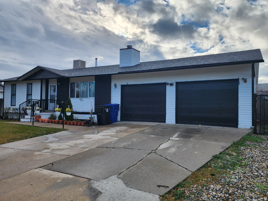 3759 W ETTENMORE CIR photo 3