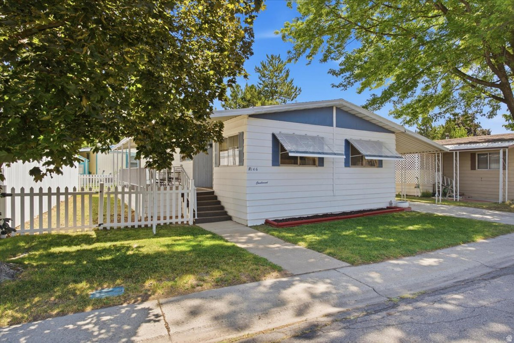 1111 N 2000 W photo 2
