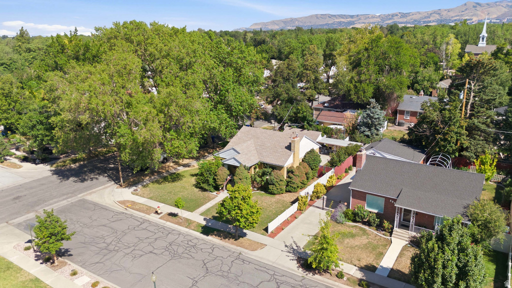 2001 E REDONDO S AVE photo 5
