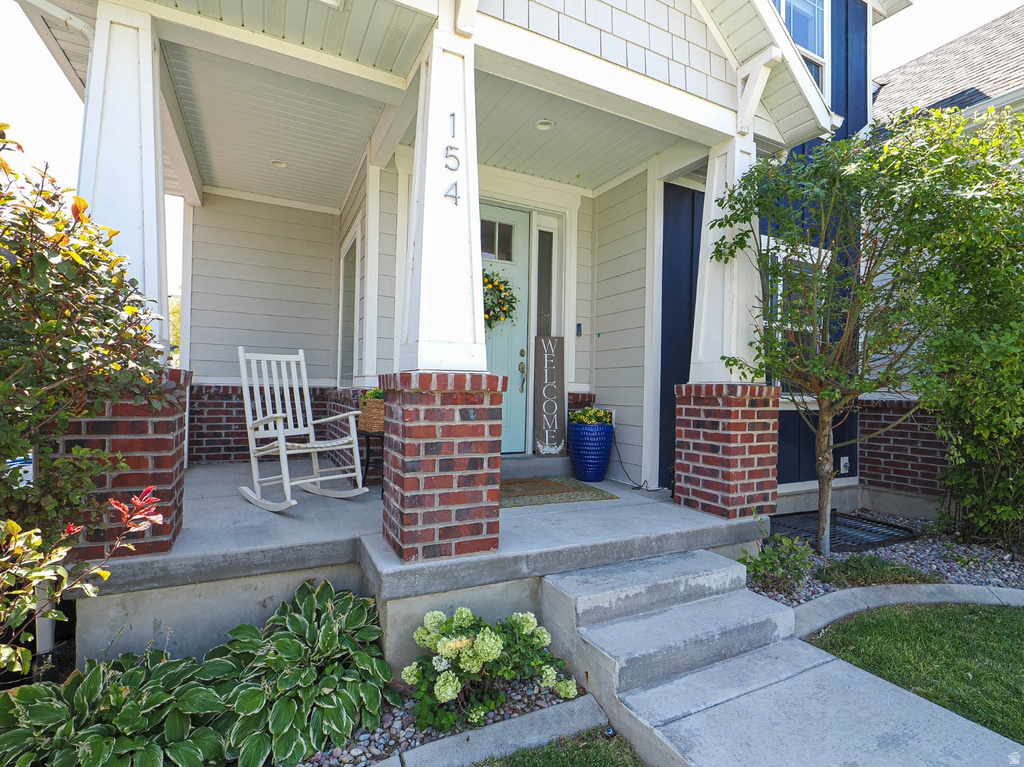 154 E ZINFANDEL LN photo 2