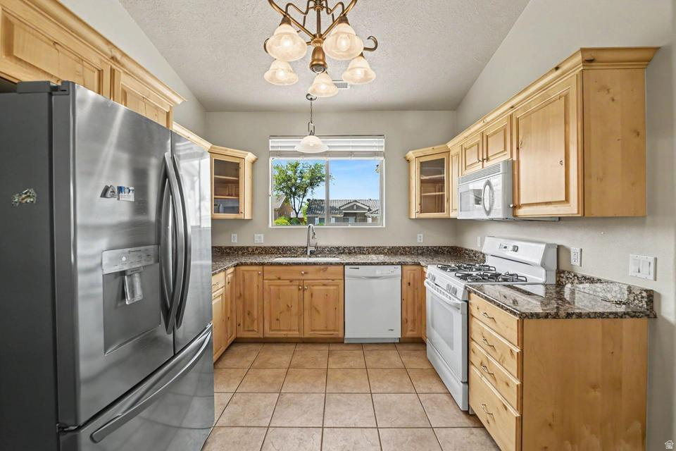 1173 W SNOW PKWY photo 5