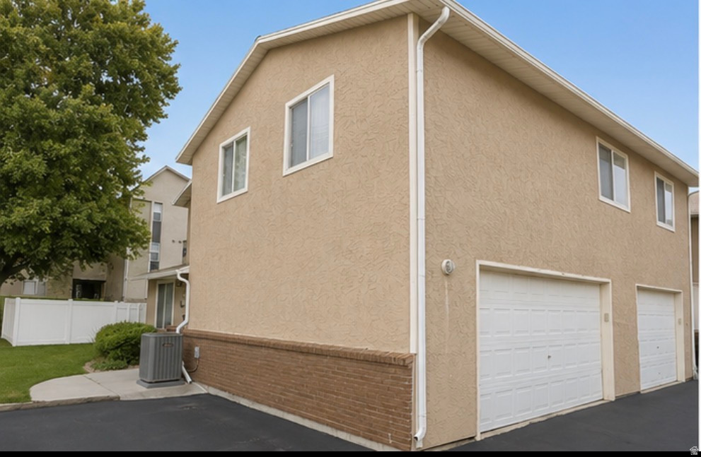 5235 S GLENDON W ST photo 2