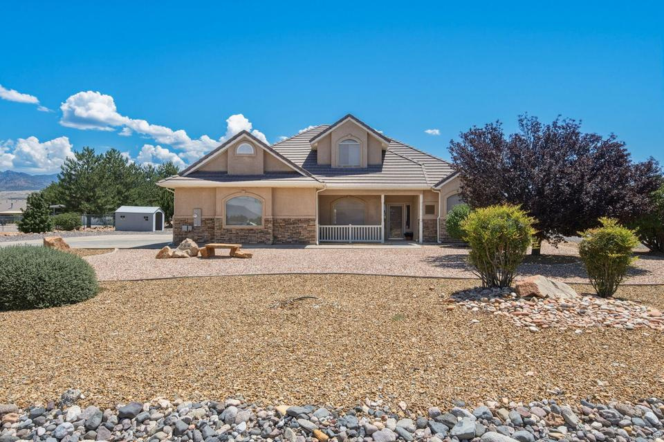 764 DAMMERON VALLEY W DR photo 3