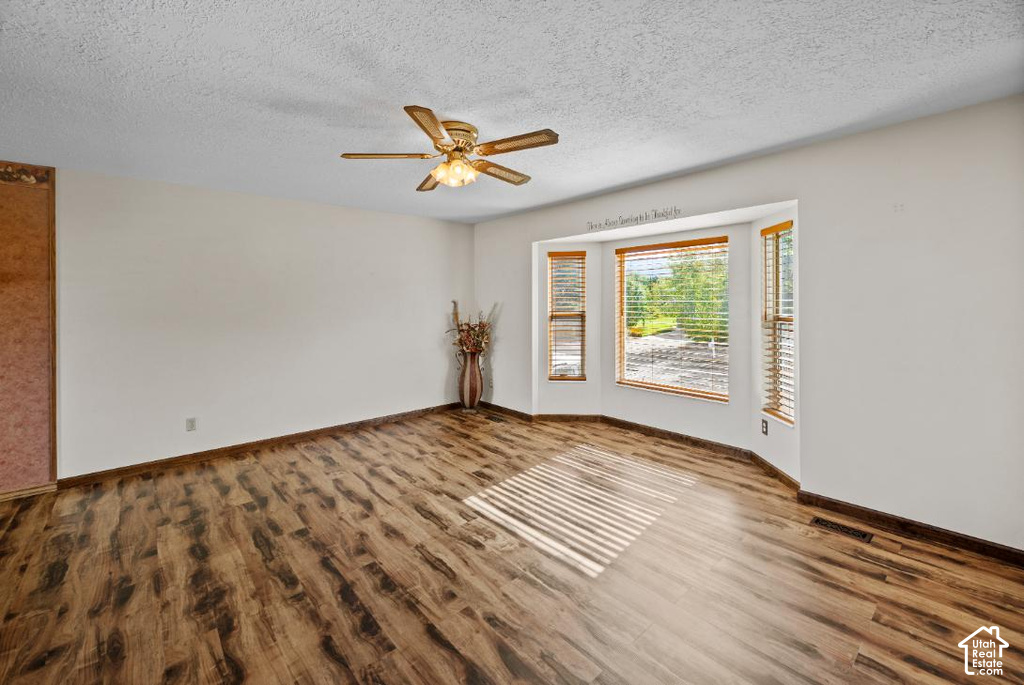 3943 S WHITE RAIL LN photo 2