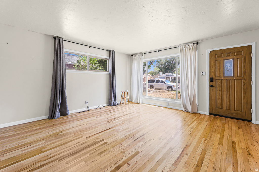 1025 N 1500 W photo 4