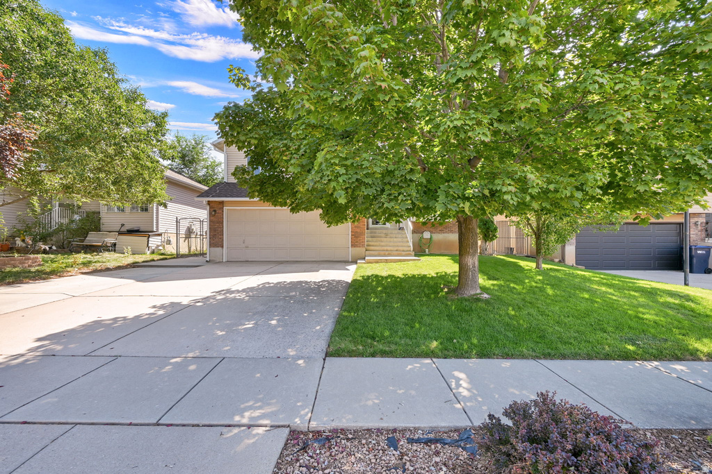 139 N 400 W photo 2