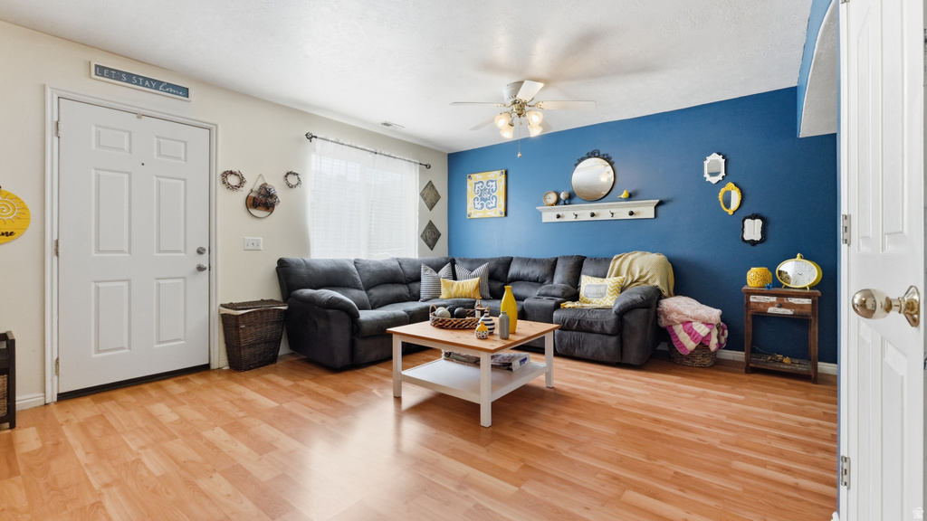 858 E 760 N photo 5