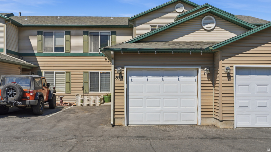 858 E 760 N photo 2