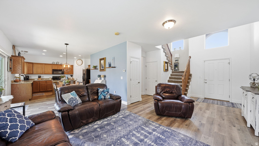 4338 W SACAJEWA ST photo 4